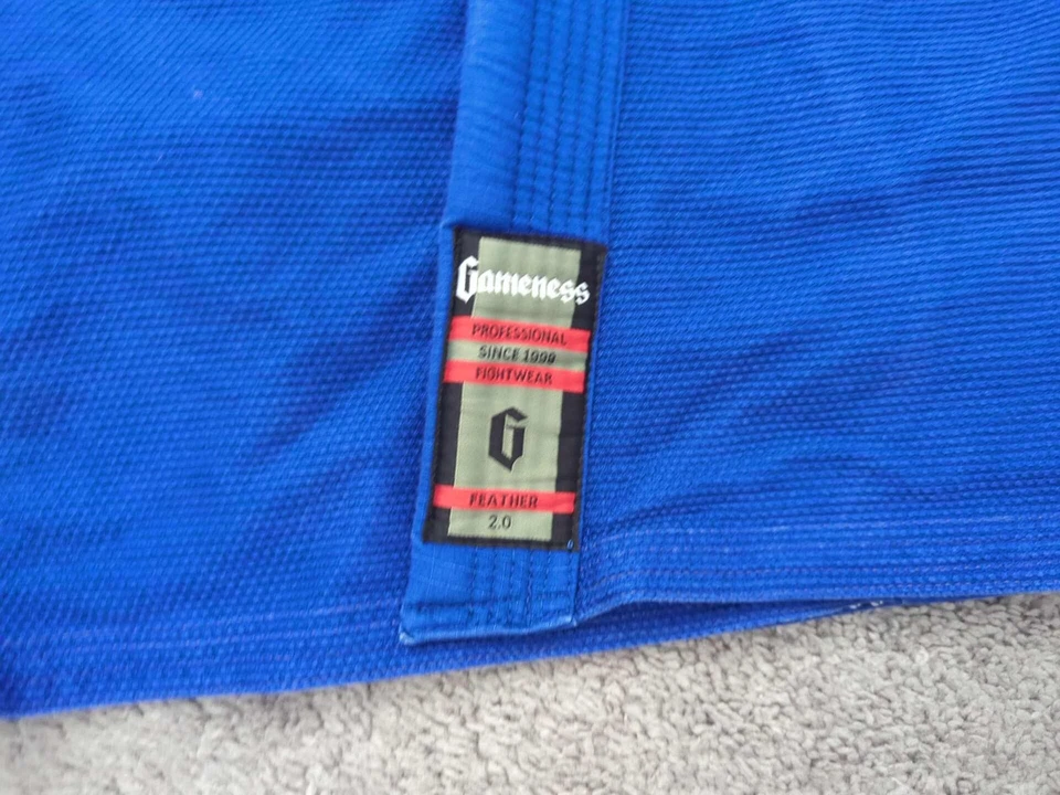 Conjunto Kimono Gameness Feather 2.0 Mujer F2 Azul Brasileño Jiu Jitsu Uniforme Foto 3 de 4