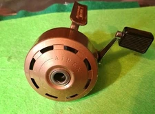 Lionel Airex Impala Closed Face Pushbutton Spinning Reel Very Good Condition USA