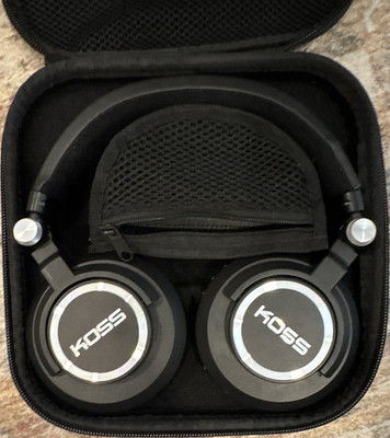 Koss BT540i Bluetooth Wireless Over-Ear Foldable Headphones w/ Carry Case