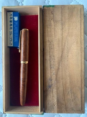 Platinum Fountain Pen 14K Nib Wood Body Luxury Vintage Authentic Collectors