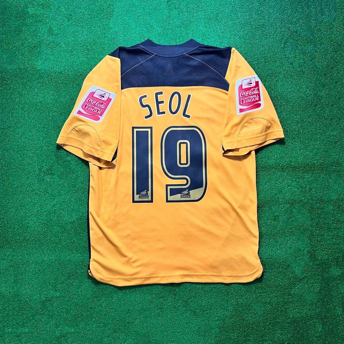 2004 Wolverhampton Home Jersey – Seol Ki-Hyeon #10 M Le Coq