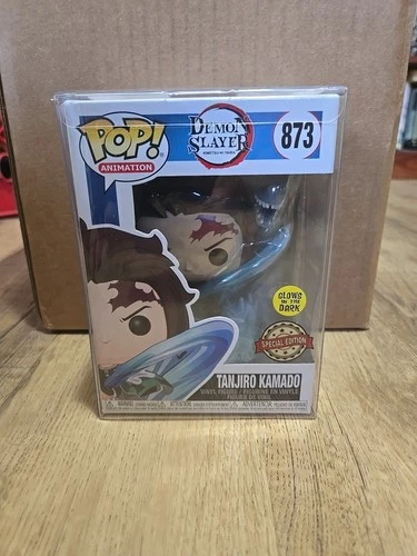 Funko Pop! Demon Slayer Tanjiro Kamado #873 Glows GITD Exclusive With Protector