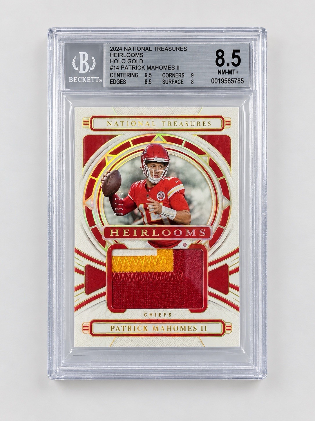 2024 National Treasures Heirlooms Holo Gold Patrick Mahomes /10 Patch BGS 8.5 view 1