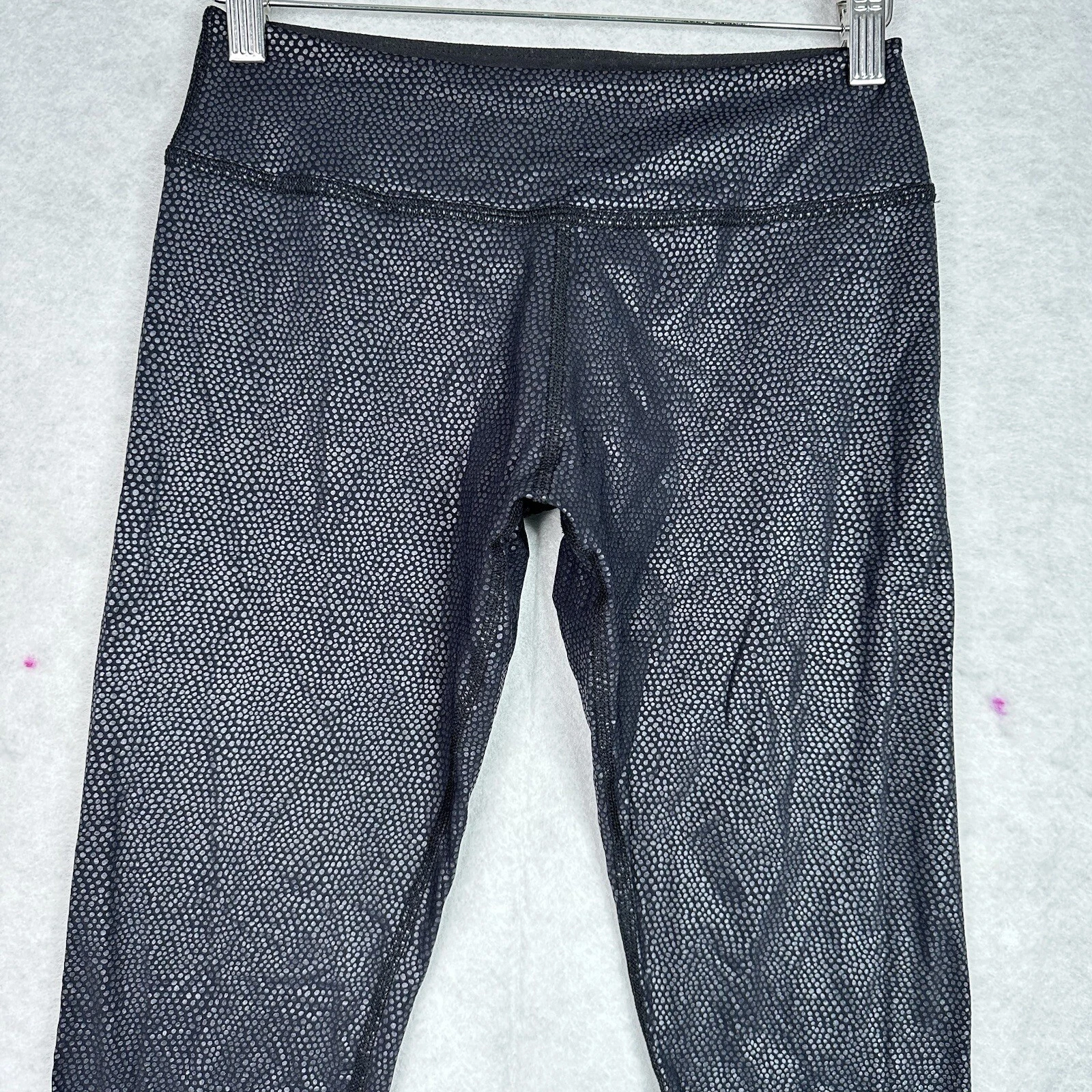 beyond-yoga snakeskin high waisted cropped leggings