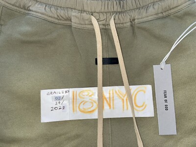 NWT FEAR OF GOD Seventh Collection Army Green Sweatpants NWT FEAR OF GOD Seventh Collection Army Green Sweatpants