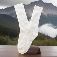 VTG Socks 9-11 White 17" Crew Very Quality Acrylic 80s 90s NOS.
