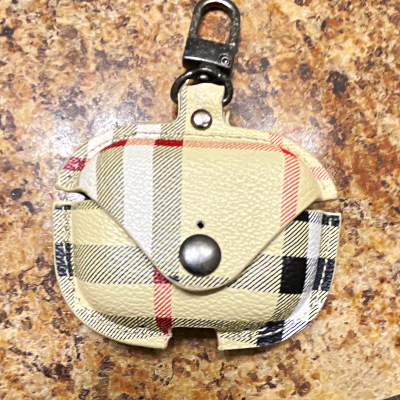 Plaid Faux Leather Key Chain Pouch w/ Clasp Accent, Beige Black Red Women