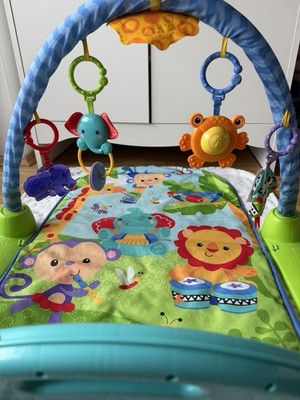 Fisher-Price Baby Spieldecke Fitnesscenter mit Spielbogen & Klavier, Dschungel