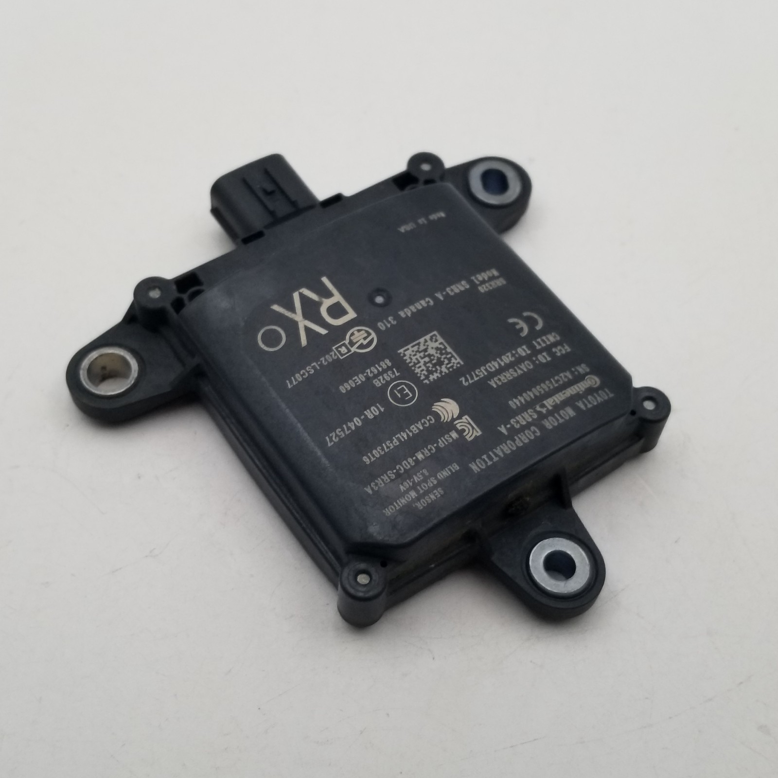 2016 - 2019 LEXUS RX350 REAR LEFT RIGHT BLIND SPOT RADAR SENSOR 881620E060