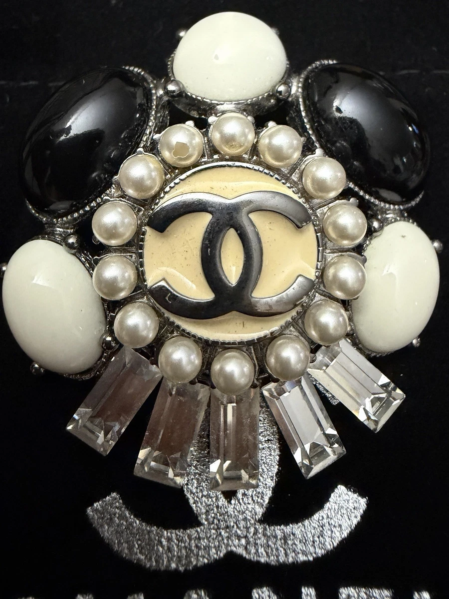 （vintage）　CHANEL ブローチsilver CHANEL Pearl Silver Fashion Brooches & Pins for sale | eBay