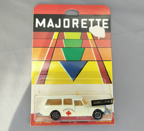 MAJORETTE FRANCE No 206 VINTAGE CITROËN DS 21 AMBULANCE
