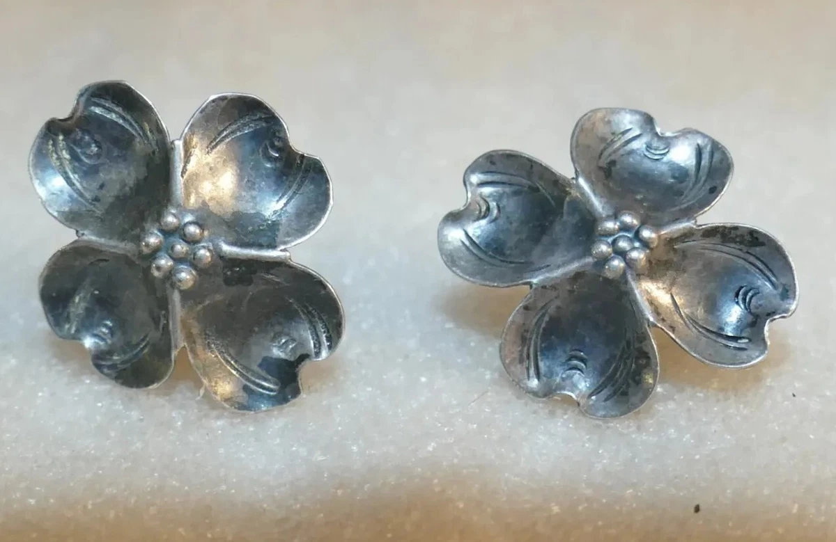 Stuart nye best sale earrings