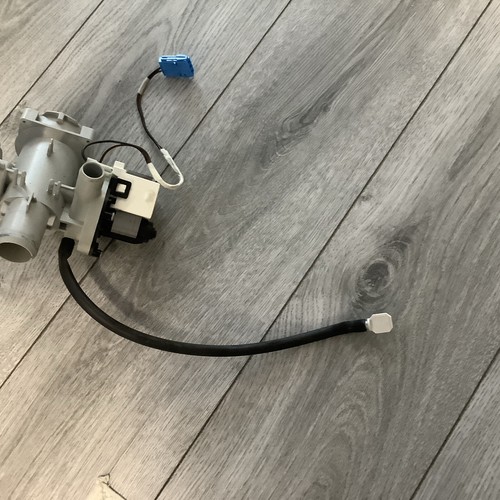 LG Waschmaschine Teil F4J610SS F4J610SW Ablauf Entwässerung Pumpe