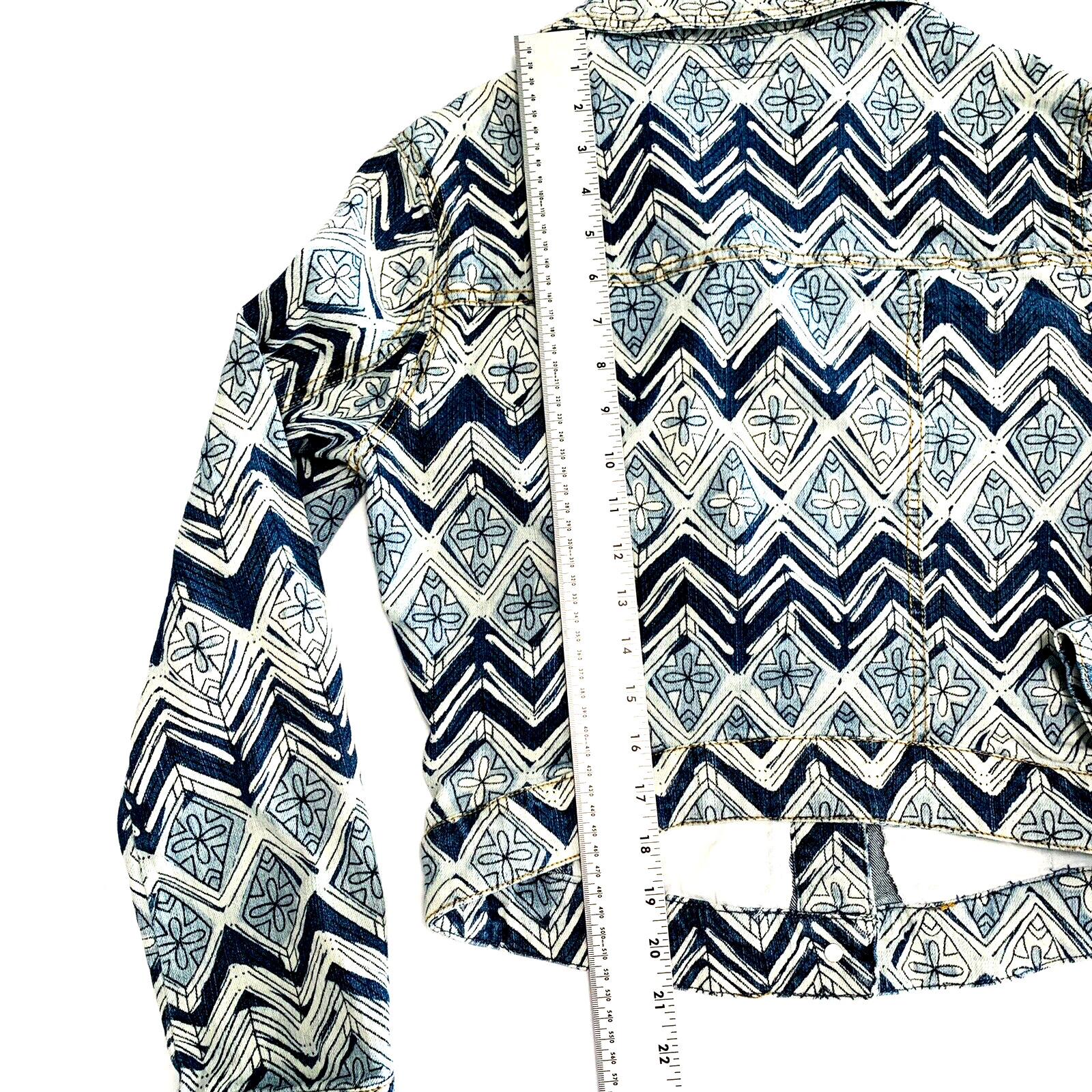 WOMEN'S STRETCHY DENIM JEAN JACKET Chevron Floral Blue White MATERIAL GIRL Sz M