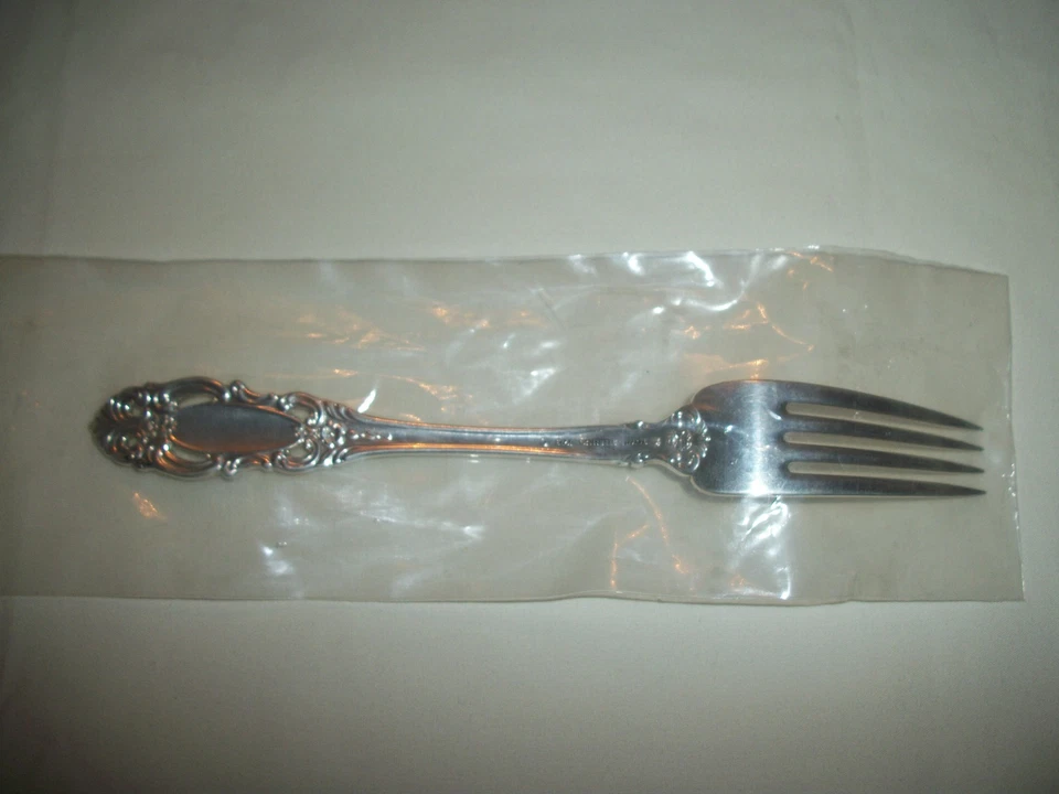 TOALLA PLATEROS GRAN DUQUESA PLATA ESTERLINA TENEDOR DE CENA 7 1/2" PULGADAS   Foto 3 de 4