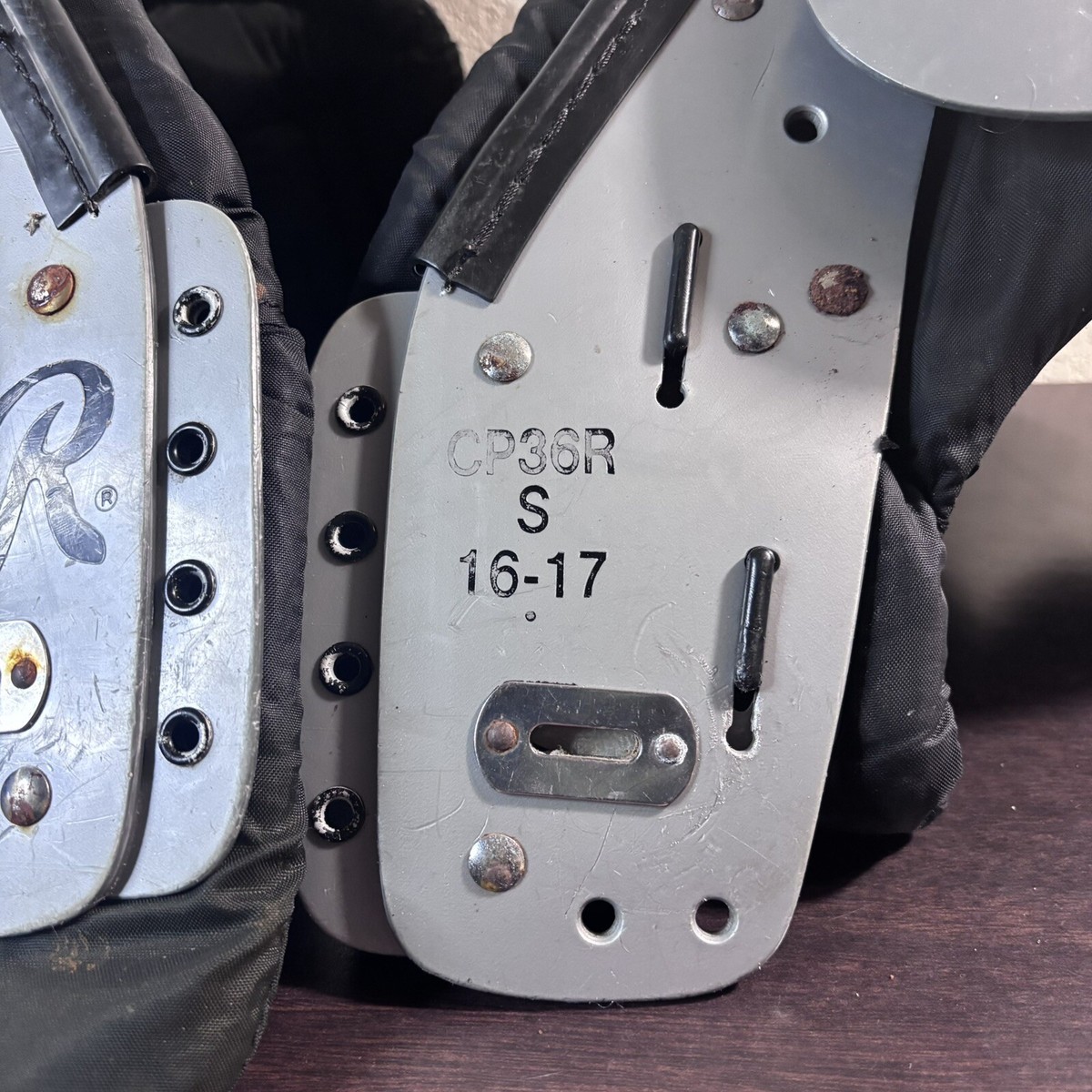 Rawlings Football Shoulder Pads CP36R S 16-17 Magnum Padded | eBay