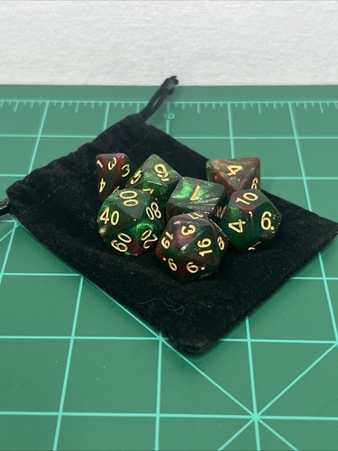 Set Of 7 Gamer Dice D&D Role Play Red And Green With Bag G2