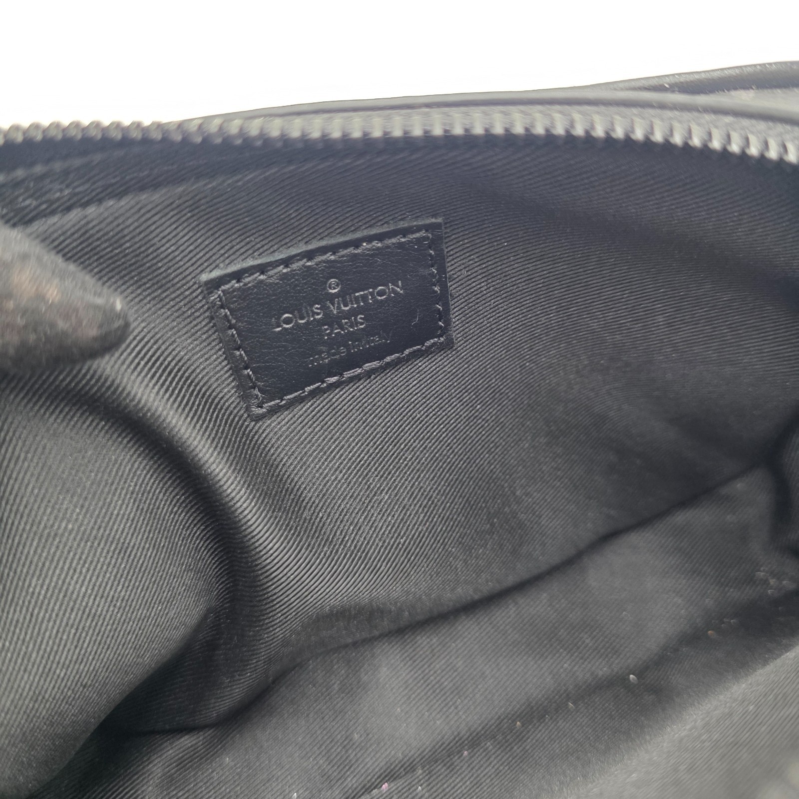 Louis Vuitton Monogram Eclipse Alpha Messenger ( … - image 17