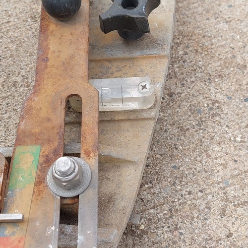 (Broken) Rear squeegee Fits Windsor QUICK 32 Floor Scrubber Ride On Lower Part - Picture 7 of 23