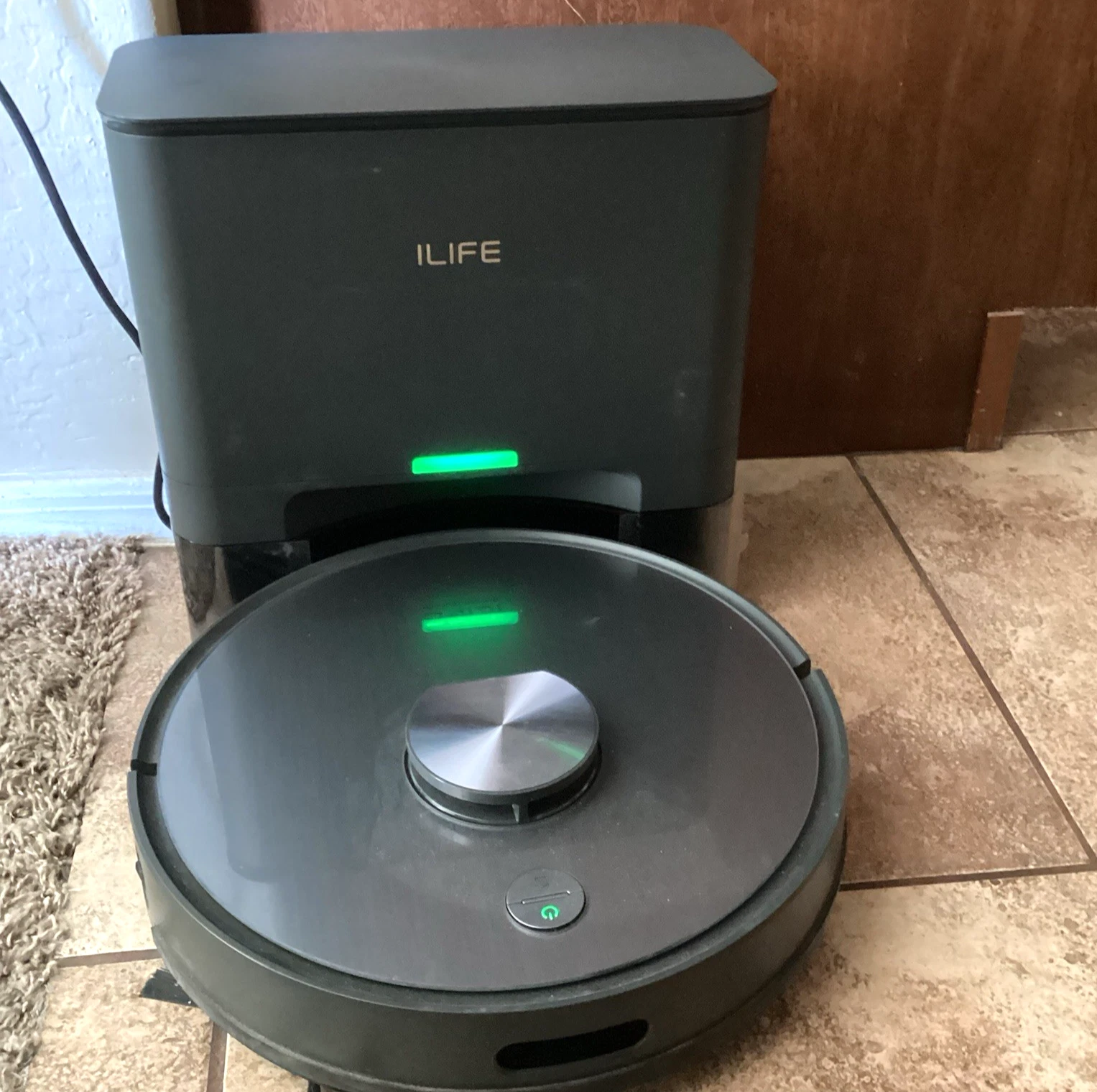 iLife T20s Robot Vacuum And Mop w/Self-Emptying Station - Original Box -Complete