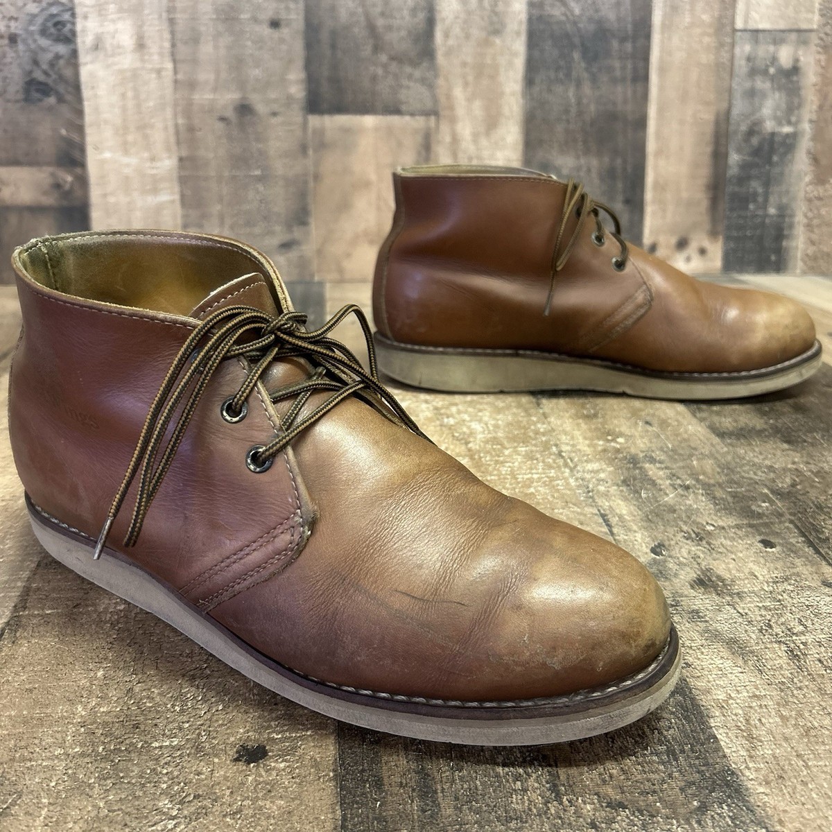 Red Wing Shoes Men\'s Chukka Boots in Burgundy with Tan Laces Red Wing Men Heritage 9032 Chukka Boots Leather US 11.5 D  main image 3