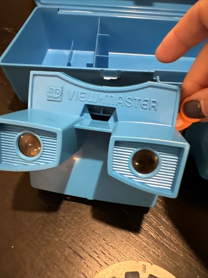 2 VTG View Master With Case And 8 Slides MOTU TMNT Winnie The Pooh 80s/90s - Image 4 of 4