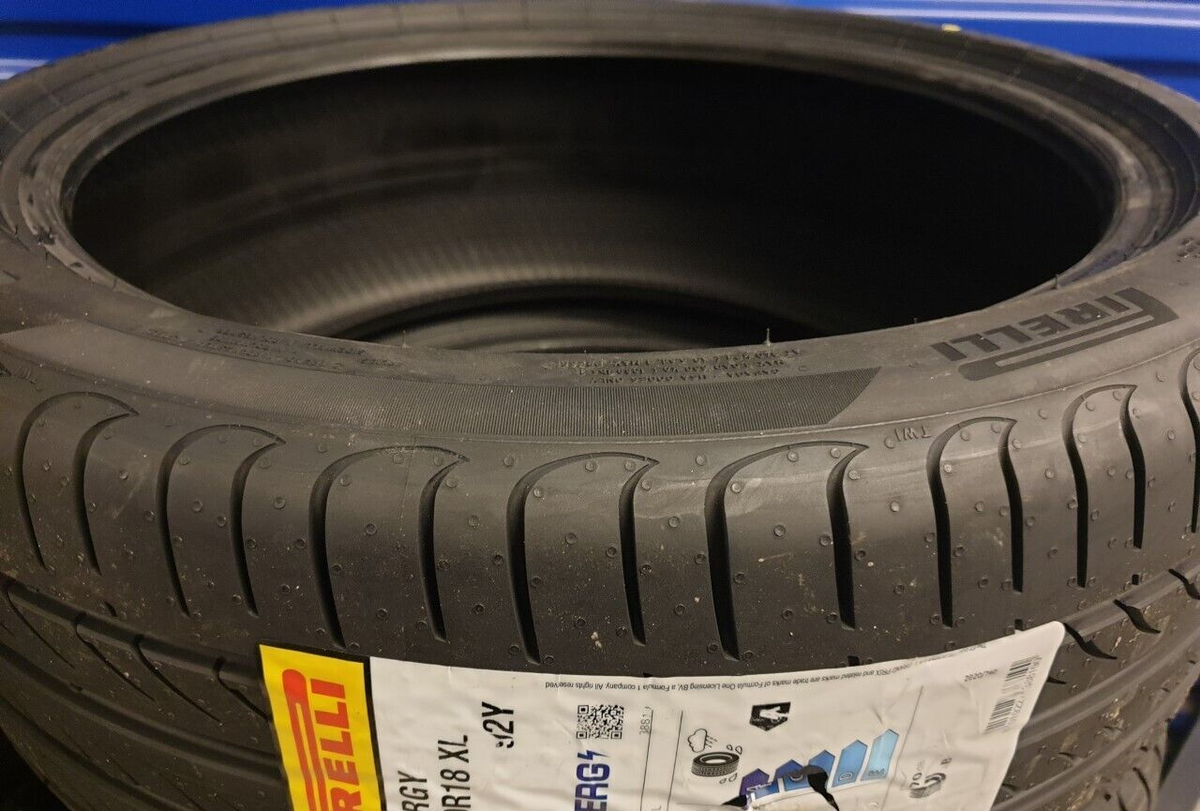 2X NEW PIRELLI POWERGY 225/45 ZR18 XL 95Y TYRES 225 45 18 2254518 2X NEW PIRELLI POWERGY 225/45 ZR18 XL 95Y TYRES 225 45 18 2254518