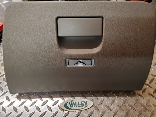 Freightliner Cascadia Glove Box 22-60535-000