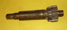 TRIUMPH T120 TR6 1966-70 4 SPEED LAYSHAFT C/W 20T GEAR 57-3864 T3864 NEW