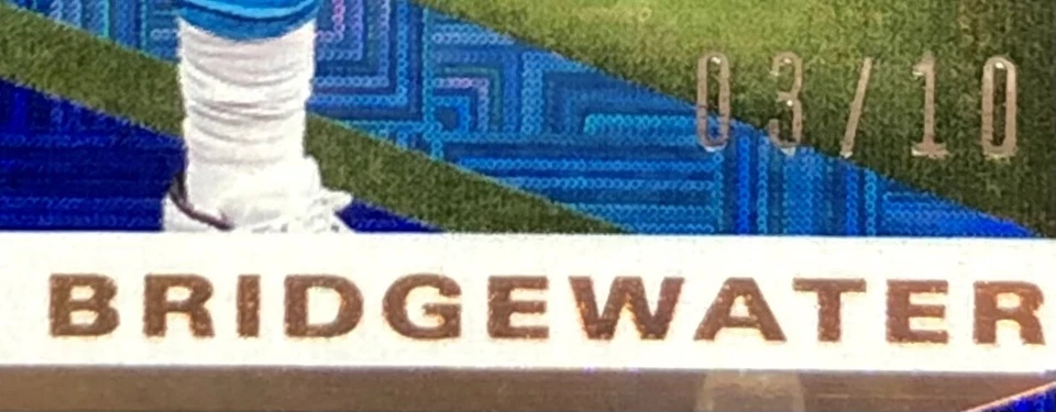 2020 Donruss Elite Teddy Bridgewater /10 BLUE REFRACTOR SSP No. 78 BRONCOS 📈📈 - Image 2 of 4