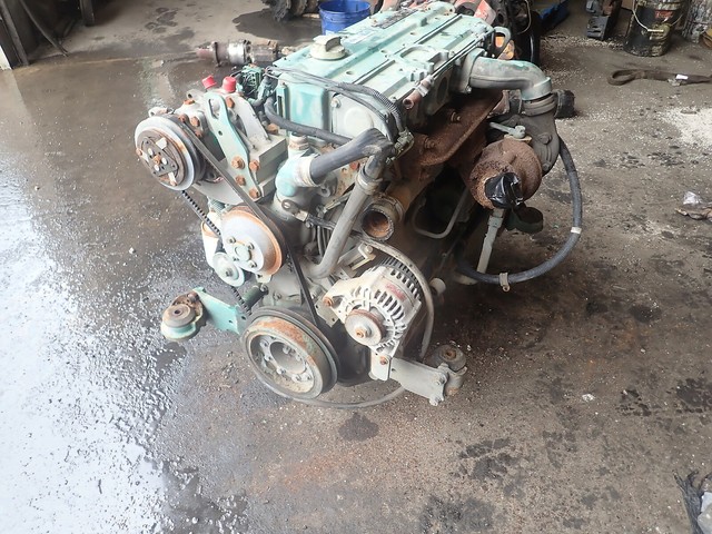 Двигатель volvo d5d
