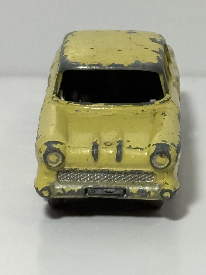 Matchbox Lesney No 45a Vauxhall Victor - Vintage 1958 Yellow Car (ID#655) - Image 3 of 4