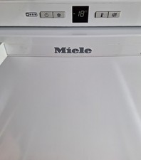 Miele F 12020 S-2 freestanding Upright Freezer White 103 lts used good condition
