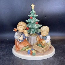 Rare LE HUMMEL 2263 CHRISTMAS MORNING PRESENT...