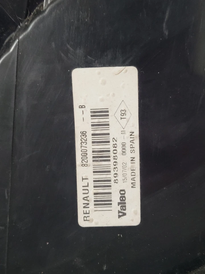 Feu arriere principal gauche (feux) RENAULT MEGANE 2 PHASE 1 8200073236 - Photo 3/3