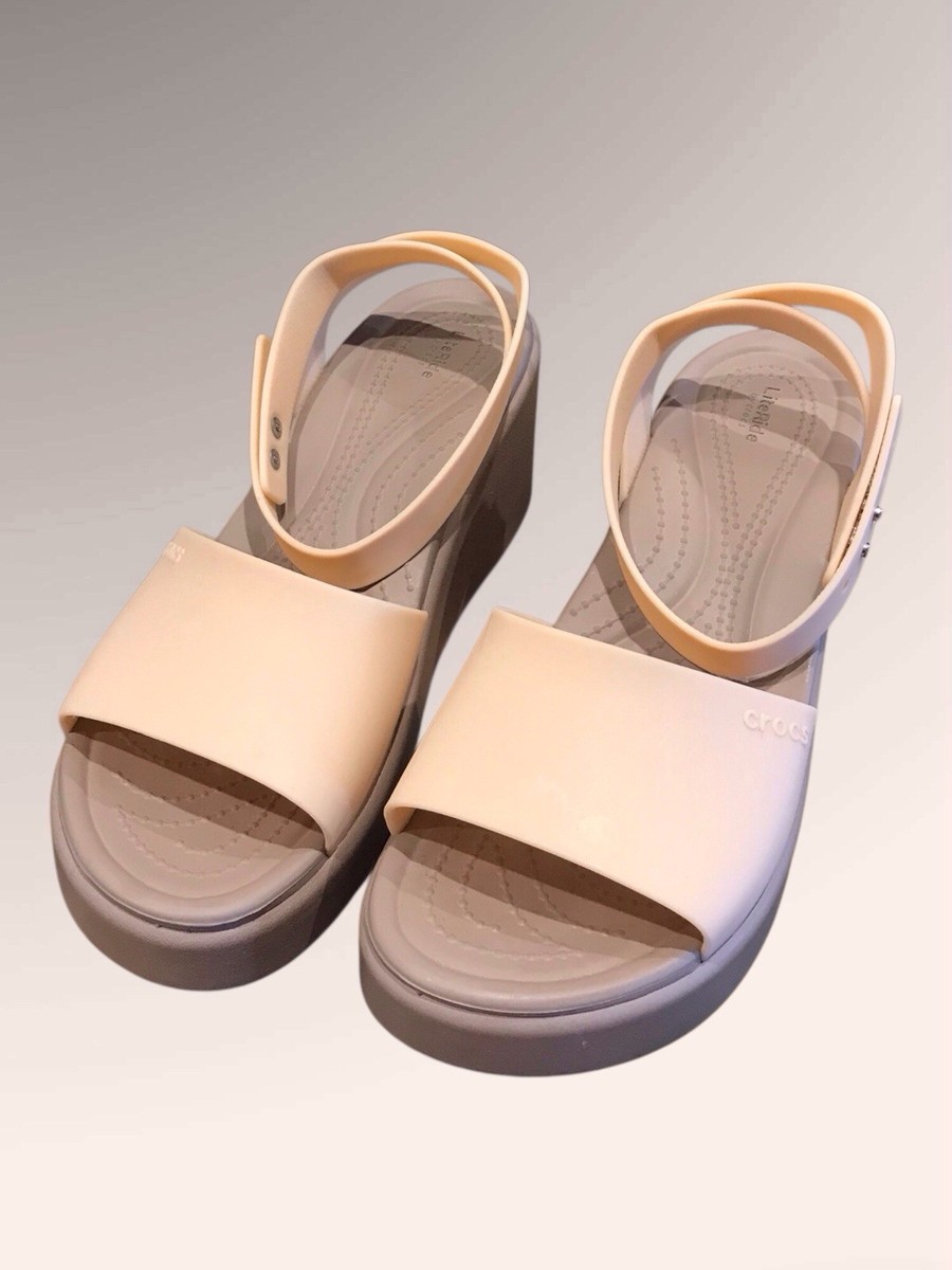 Crocs Women's Brooklyn Ankle Strap Wedges Sandal Shitake 8 for