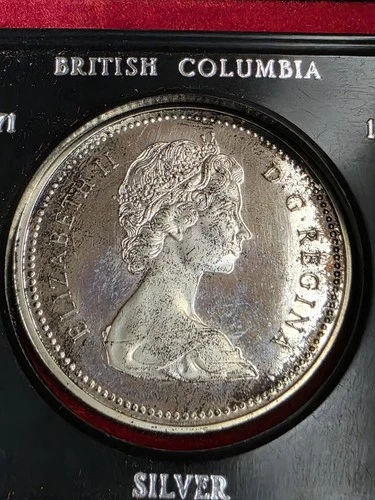 1971 British Columbia Canada Canadian silver dollar toned uncirculated in case