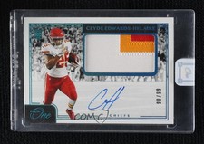 2020 Panini One Rookie Blue 98/99 Clyde Edwards-Helaire #21 Patch Auto 9l4