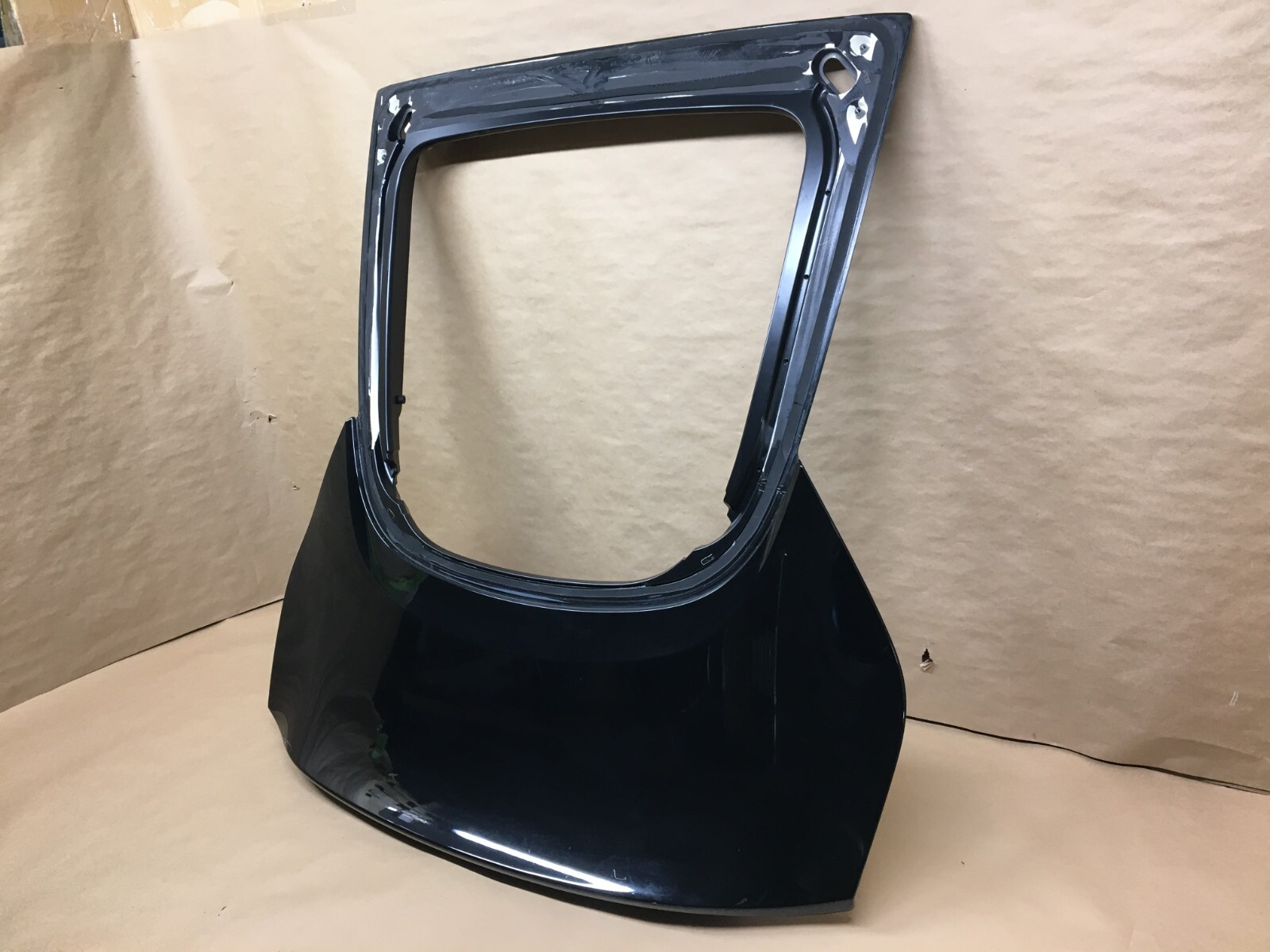 2019 2020 2021 Aston Martin Vantage Tailgate Liftgate Trunk Luggage Lid Rear OEM