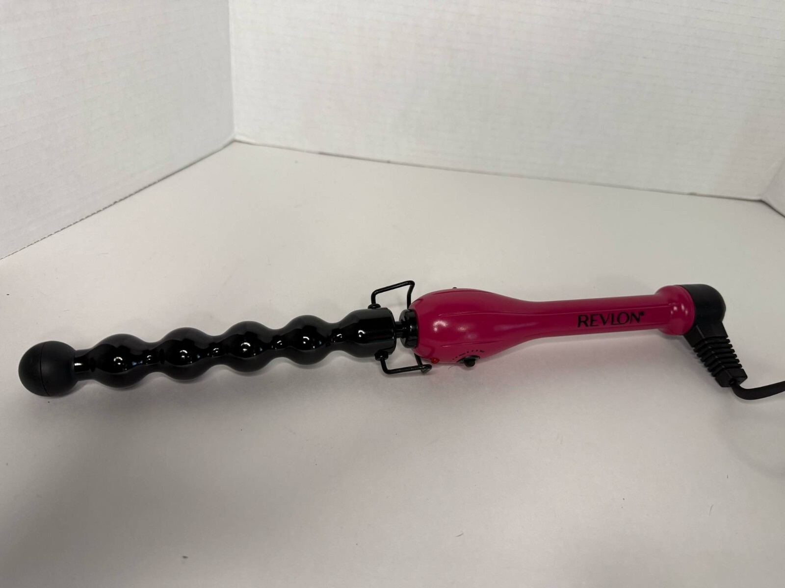 Revlon Salon Pink Bubble Ball Curling Iron Wand Pre-Owned-image