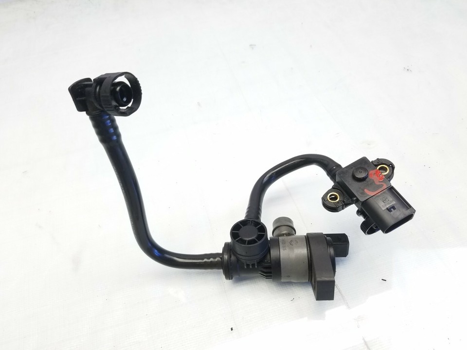 2013 2017 BMW X3 F25 MSport 3.0L N55, Fuel Vapor Breather Valve
