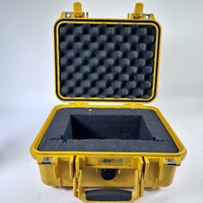 Pelican 1400 Protector Case Handheld Yellow w/ Foam Inserts