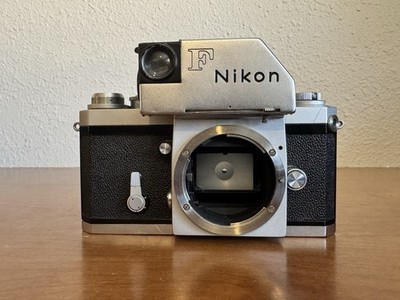Nikon F camera w Photomic Flag Finder - working well - meter