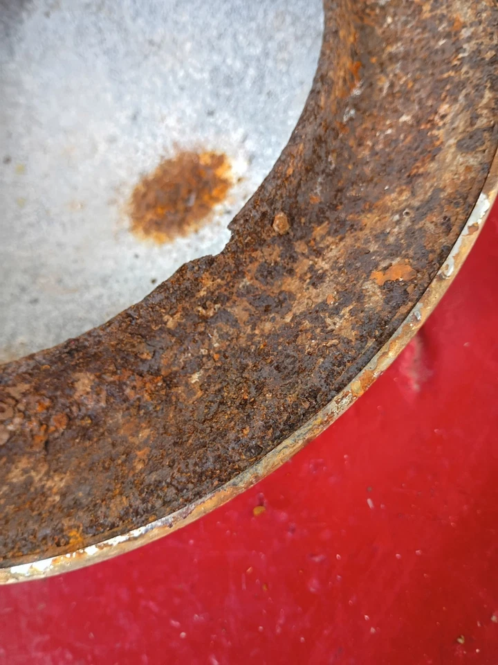 CHRYSLER PERRO PLATO TAPACUBOS CORONA IMPERIAL NEW YORKER ROYAL WINDSOR TOWN & COUNTRY  Foto 4 de 4