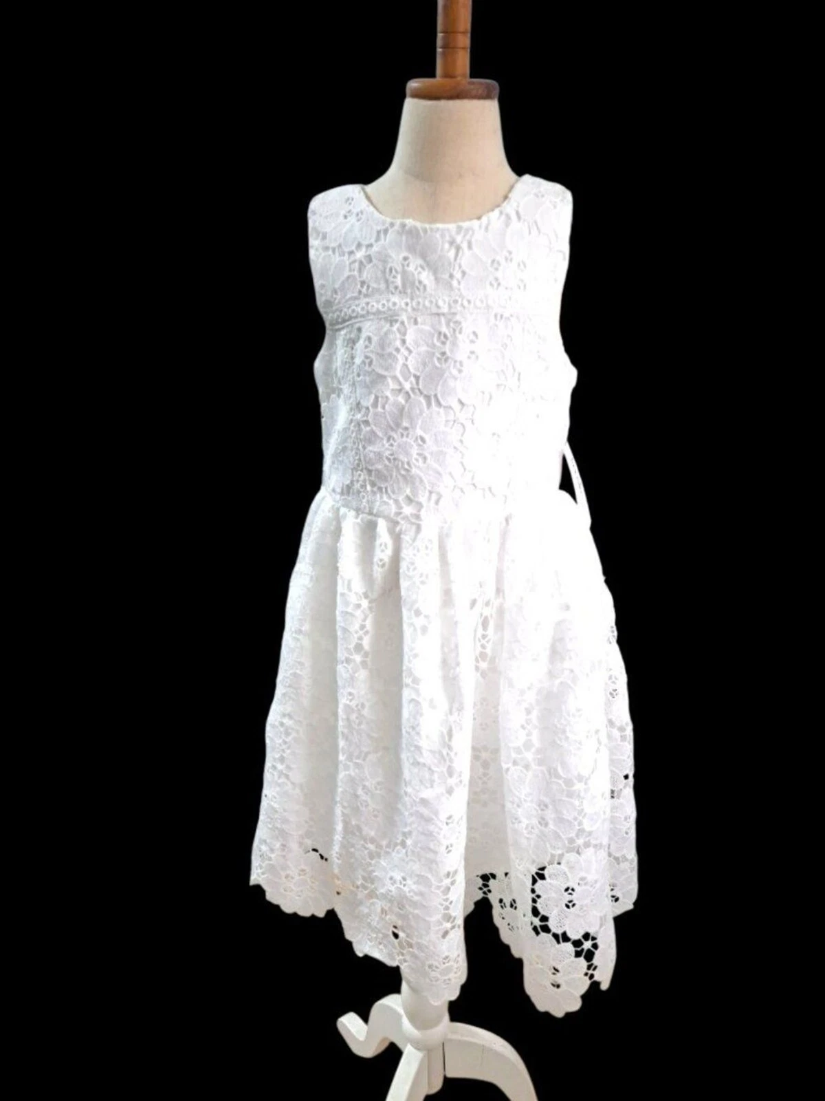 Kensie Girl White Party Floral Festive Lace Sleeveless Back Cutout Dress Sz 8