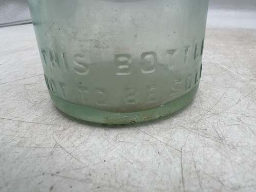 VINTAGE Pabst Beer Bottle - Milwaukee "This Bottle Not to be Sold" on bottom - Picture 4 of 8