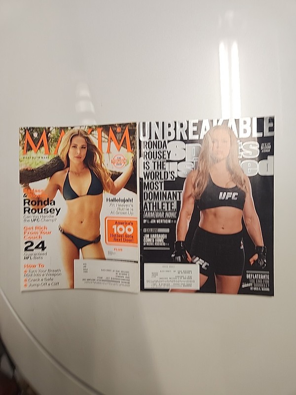 2 Magazines Maxim September 2013 Sports Illustrated 2015 Ronda Rousey UFC WWE