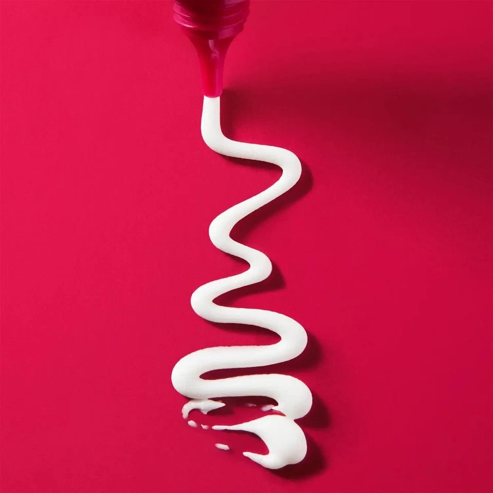 Crema de ojos NUXE Merveillance Lift, ojos levantados, antienvejecimiento, fórmula vegana Foto 2 de 4