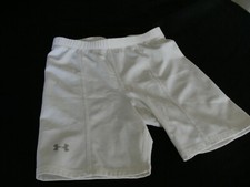 YOUTH UNDER ARMOUR SHORTS SIZE S WHITE