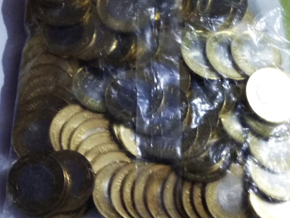 India Republic 2015-B 10 Rupees 125th Birth Anniversary S Radhakrishnan Unc Coin - Image 3 of 3